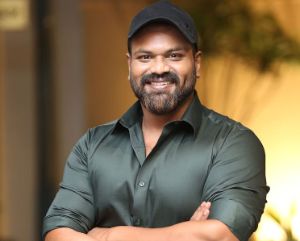 Manoj Manchu Cleans Dasari Narayana Rao Samadhi