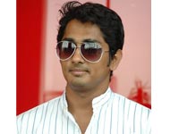 Siddharth signs up with Prakash