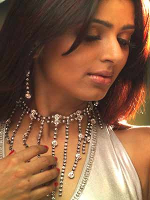 300px x 400px - Fact about Bhumika's glamorous age. | cinejosh.com