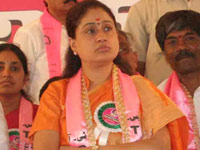 Vijaya Shanti, Jagga Reddy pulled up