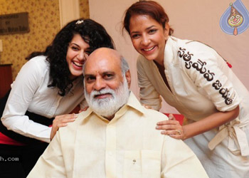 Raghavendra Rao special classes for Manchu Lakshmi