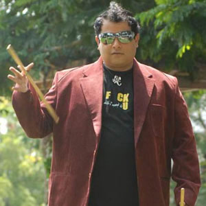 Fat hero Krishnudu eyeing on Direction!