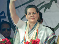 Sonia sends message to Jagan through  Purandereswari