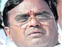 Talks with Maha shelved, Ponnala blames Babu