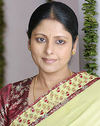 Jayasudha not interested in Jagan