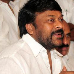 Chiru doing 'Rachca Rachha'