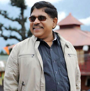 Allu Aravind scared of Sukumar!