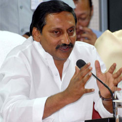 Kiran wants to beat NTR and YSR!