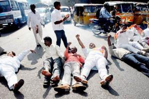 'T' activists block highways