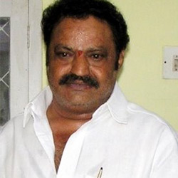 Harikrishna joins family in Congress bashing