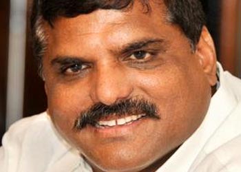  Botsa accuses Naidu of stalling the house