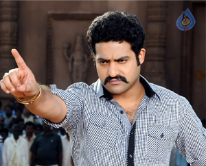 Satires on Balayya and Babu in 'Dammu'?