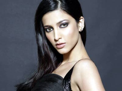 Shruti Condemns 'Naayak' Song Rumours