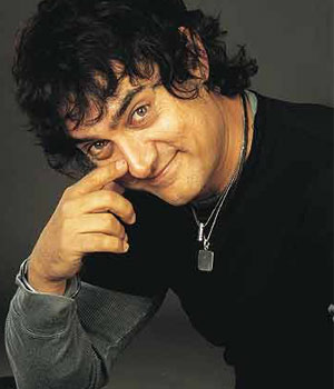 Aamir Khan breaks into Tears