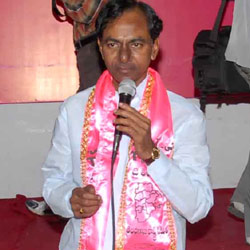 Telangana possible through political battle: KCR