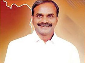 Rich tributes paid to YSR on birth anniversary