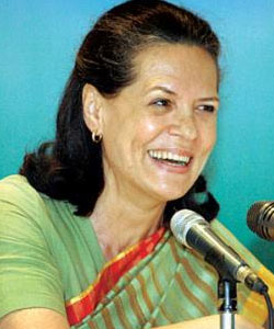 Telangana will be a reality soon: Sonia Gandhi