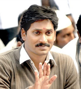 Jagan slams Cong, TDP