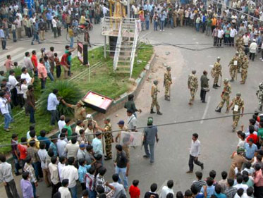 Bandh hits normal life in Seemandhra