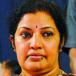 Purandeswari decides to join BJP