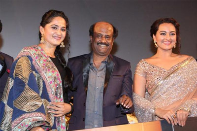 Sonakshi Shocks Anushka in 'Lingaa'!