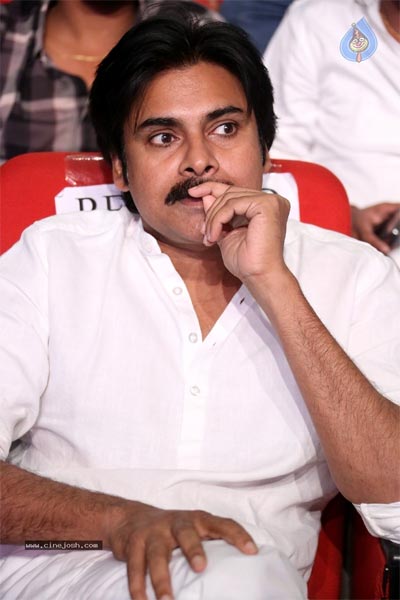 Pawan Shows Respect for Chiru