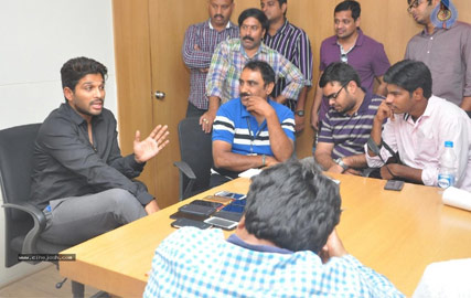 'S/o Satyamurthy's Screen Count Sensation