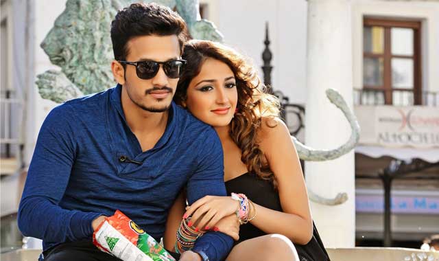 Akhil Hitting With Huge Buzz