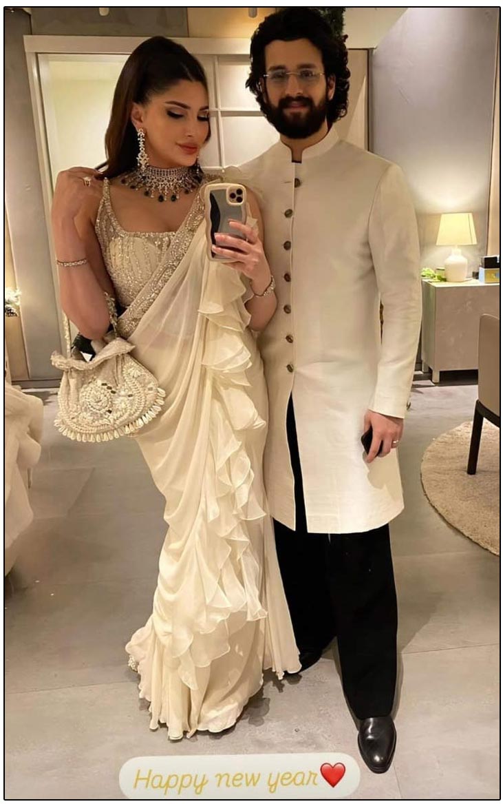 Akhil welcomed new year along with his fiancee Zaiab Ravdjee