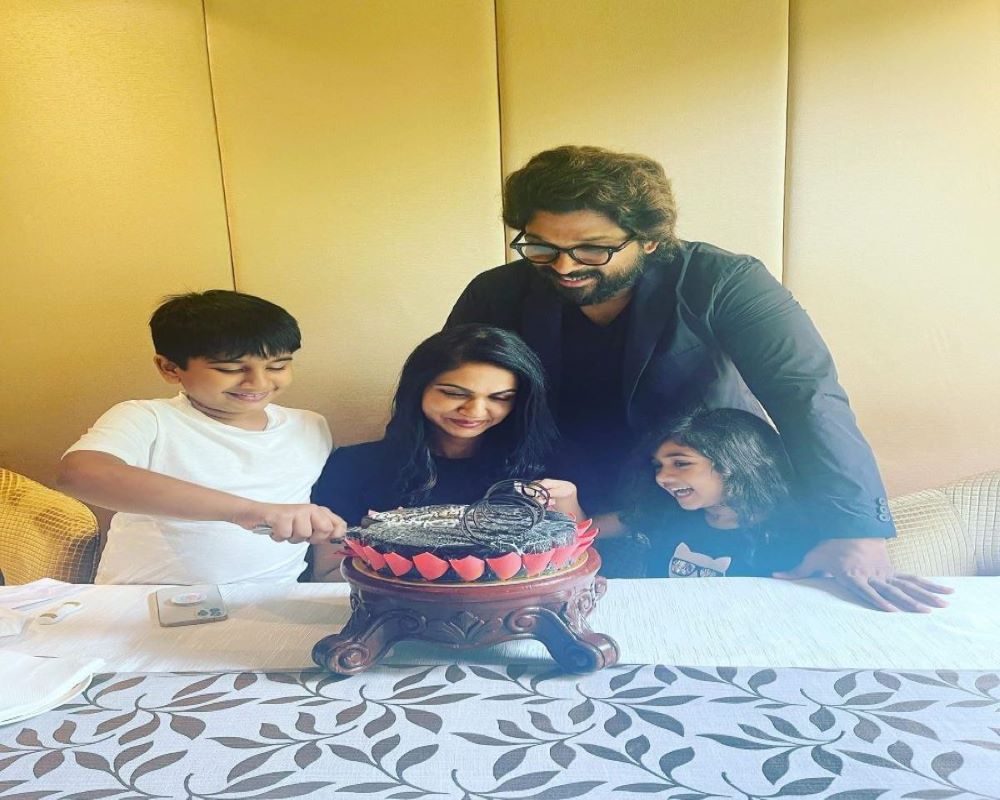 allu arjun sneha reddy's 11 wedding anniversary