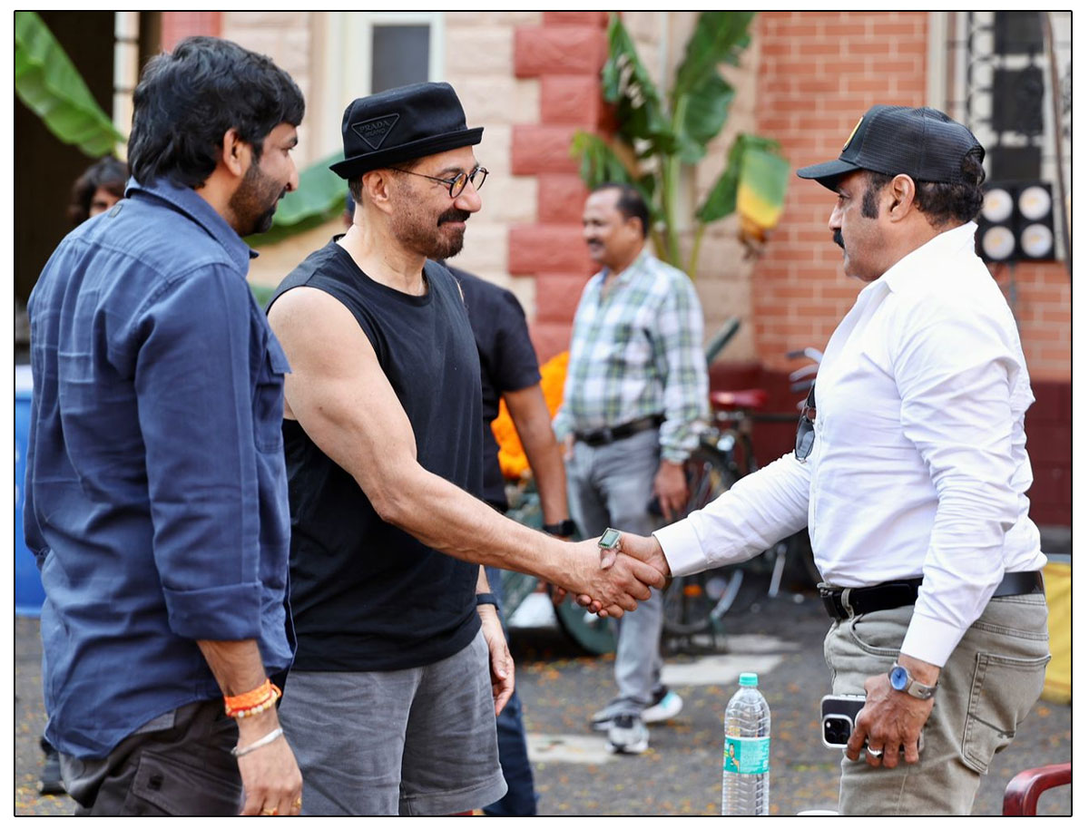 Balakrishna Meets Sunny Deol on the Sets of SDGM