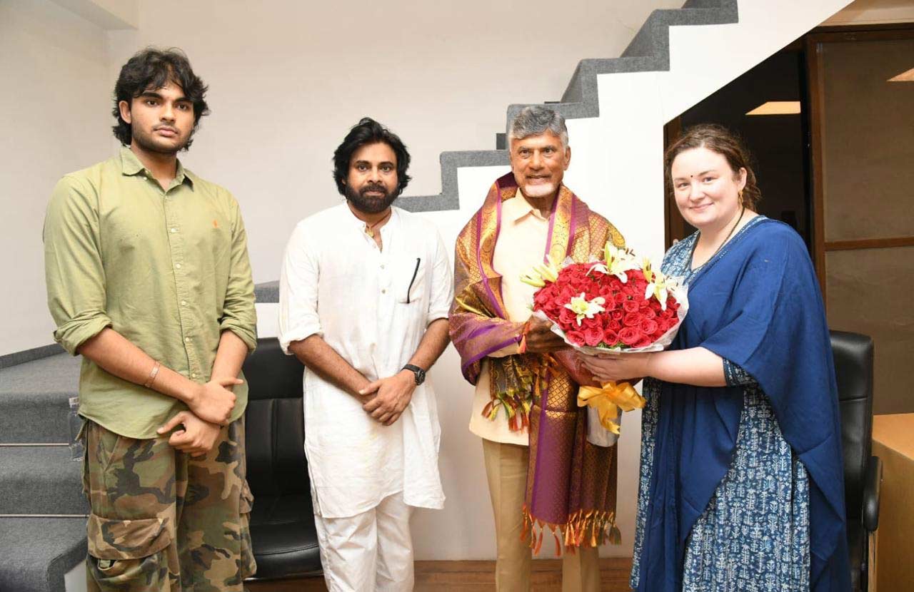 Chandra Babu meets Pawan Kalyan at Jana Sena office during celebrations