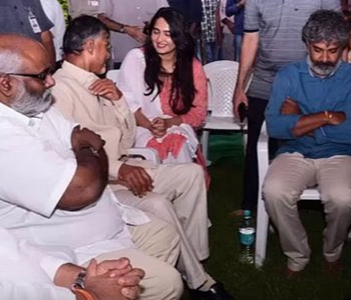 Chandrababu Naidu and Anushka at Harikrishna's Home