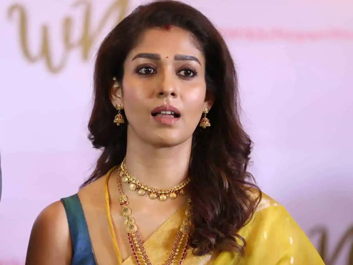 Chandramukhi makers surprise take on Nayanthara