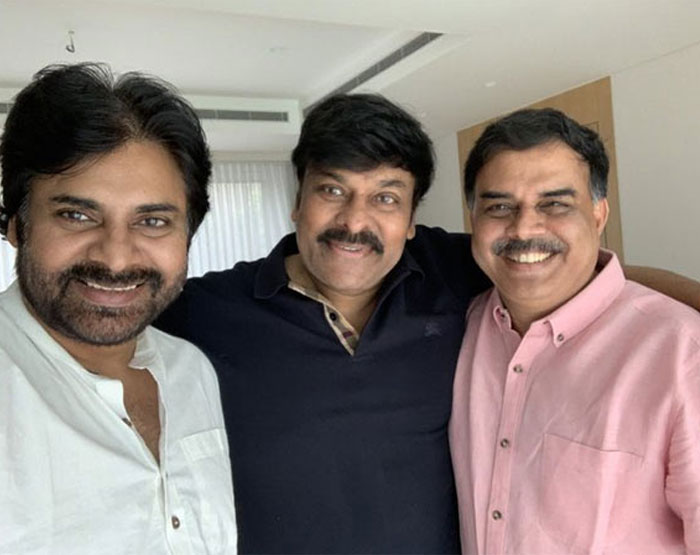 Chiranjeevi and Pawan Kalyan to Do Politics Jointly!