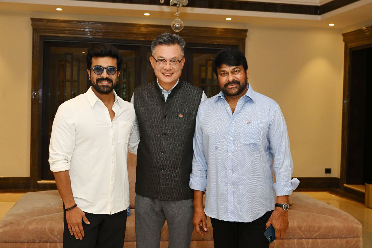 Chiranjeevi hosts South Korea ambassador