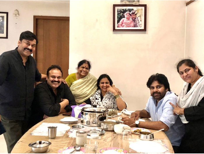 Chiranjeevi Misses This Meeting on Lockdown Sunday