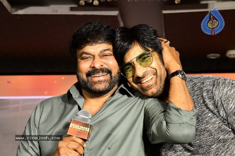 Chiranjeevi-Raviteja call for writers