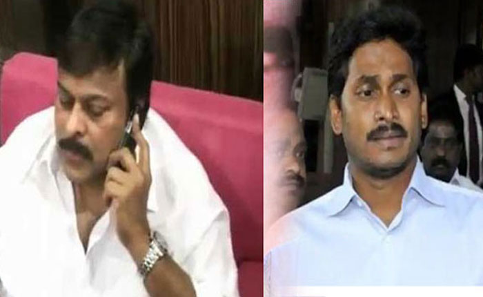 Chiranjeevi Rings up YS Jagan