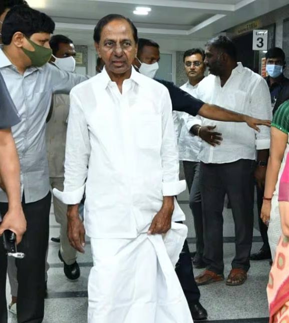 CM KCR health worrying all