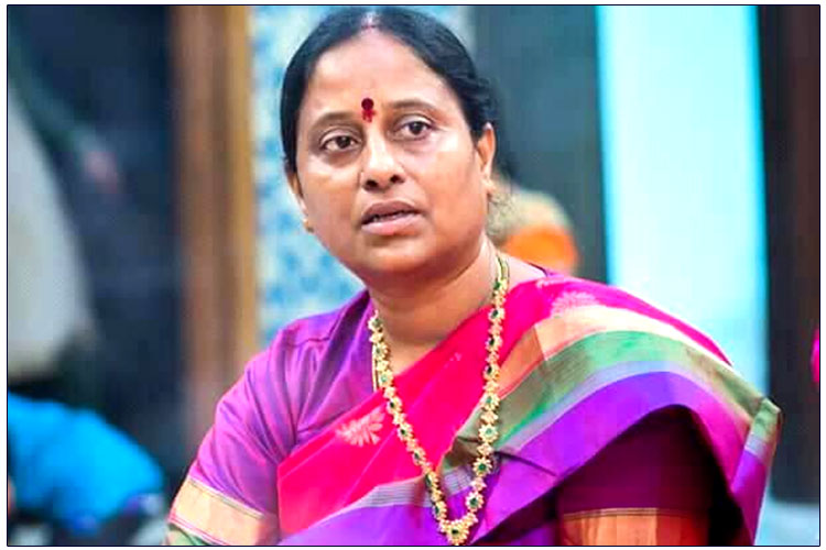 Court blasts Konda Surekha