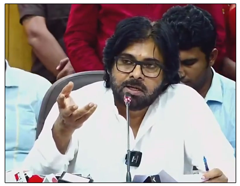  Dy CM Pawan Kalyan indirect attack on Allu Arjun Pushpa