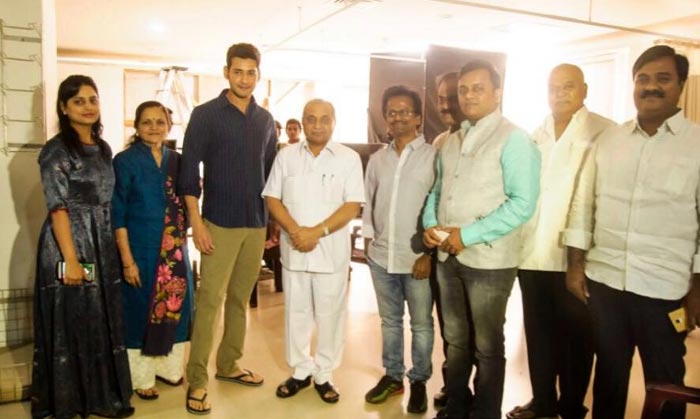 Gujarat Deputy CM Nitinbhai Patel With Mahesh Babu, AR Murugadoss