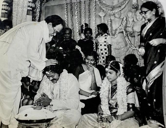 Happy Wedding Anniversary To Megastar Chiranjeevi and Surekha