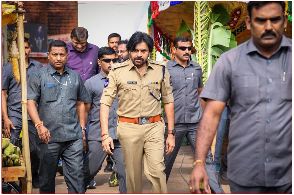 Harish Shankar shared a latest pic of Pawan from UBS Sets