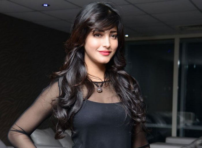 Heroine Shruti Haasan