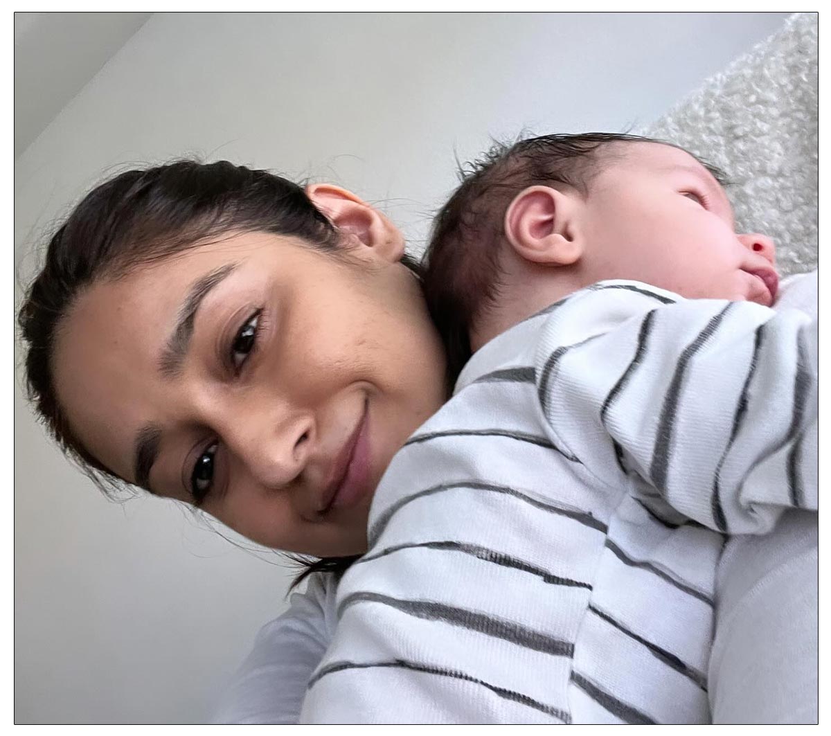 Ileana Cute Snap With Her Son Goes Viral