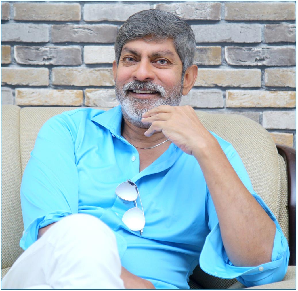  Jagapathi Babu Showers His Love On Japan