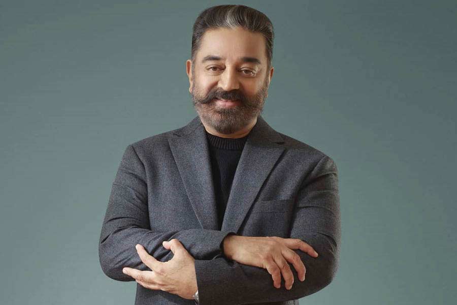 Kamal Haasan lands in Delhi