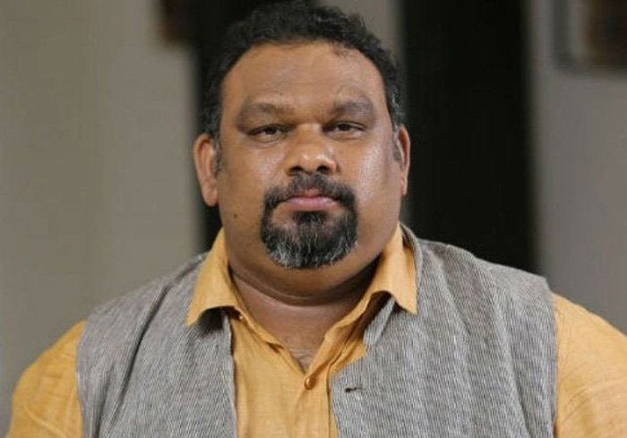 Kathi Mahesh announces to enter politics